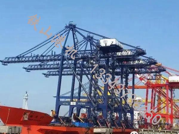 湖南衡陽岸橋廠家岸橋工作起來效率高，節(jié)省空間